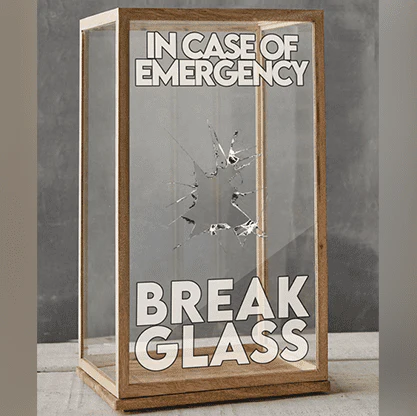 3DT / EMERGENCY (Gimmick and Online Instructions) by JOTA - Trick - Image 3
