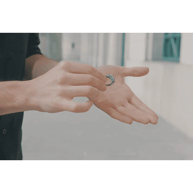 CYCLIC RING (Black Gimmick and Online Instructions) by Rodrigo Romano - Trick - Image 2