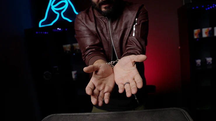 ESCAPE ARTIST (Gimmicks and Instructions) by Apprentice Magic  - Trick - Image 4