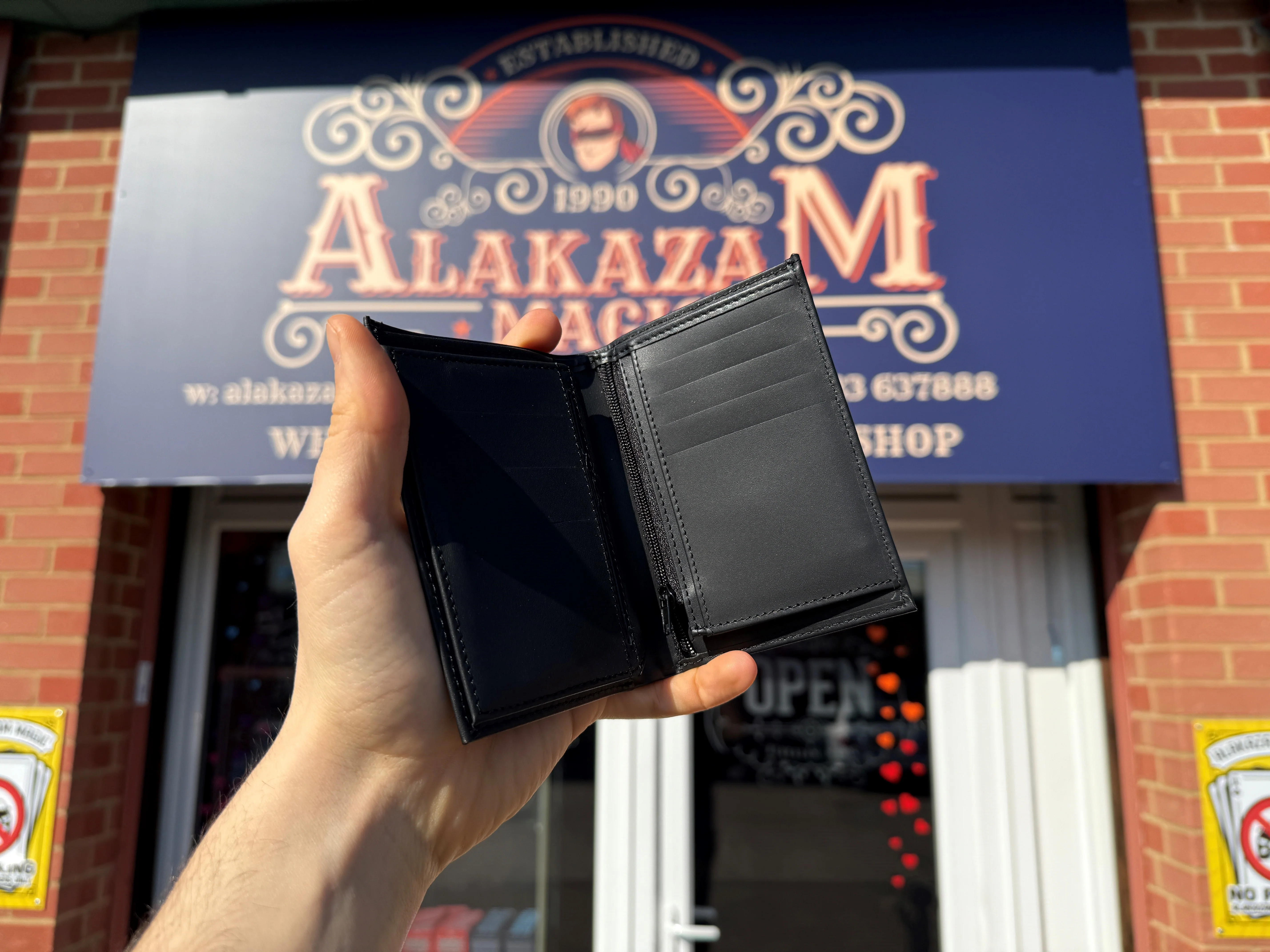F1 Wallet Nitro Edition by Jason Rea and Alakazam - Image 2