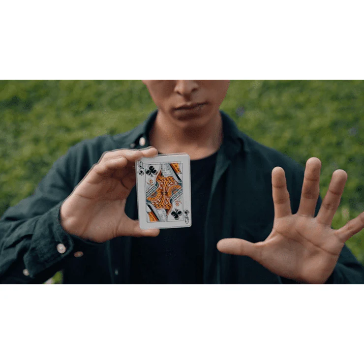 MATERIALIZE (QC) by Anthony Vasquez & Twister Magic - Trick - Image 3