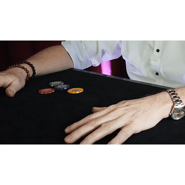 Neo Fly Poker Chips (Gimmicks and Online Instructions) by Leo Smetsers - Trick - Image 2