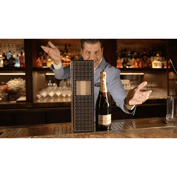 The Appearing Bottle by George Iglesias & Twister Magic - Trick - Image 4