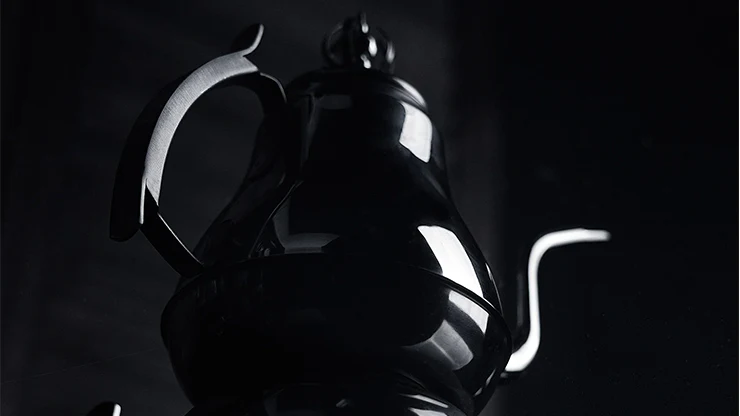 The Chinese Teapot by TCC Magic - Trick - Image 4