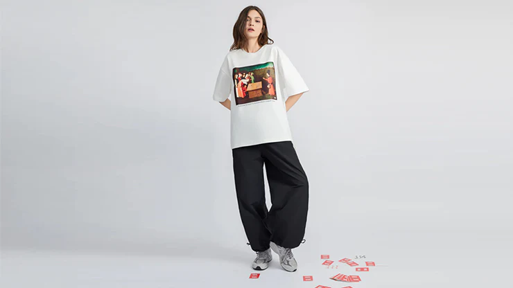 The Conjurer T-Shirt by TCC & GBDL (White Large) - Trick - Image 3
