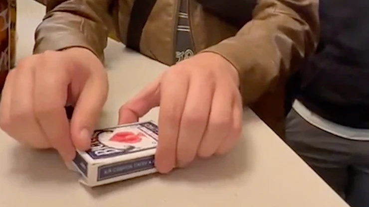 Unliftable - Light Heavy Deck by Iñaki and Javier Franco - Image 3