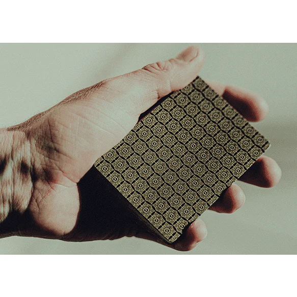 Victory Playing Cards by Joker and the Thief Playing Card Co. - Image 3